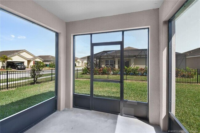 Building Photo - 10575 Jem St