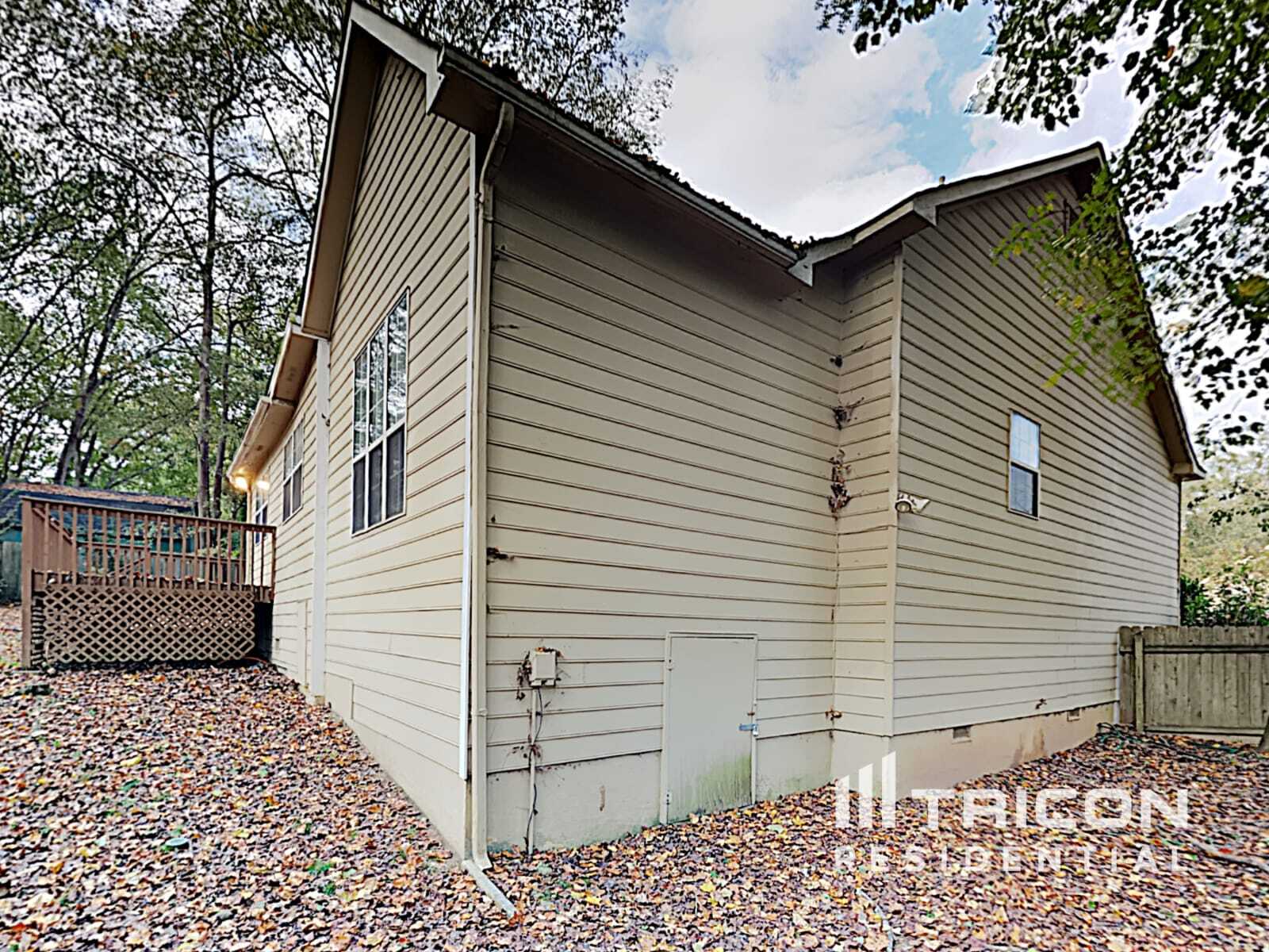 Building Photo - 4010 Sharon Woods Dr