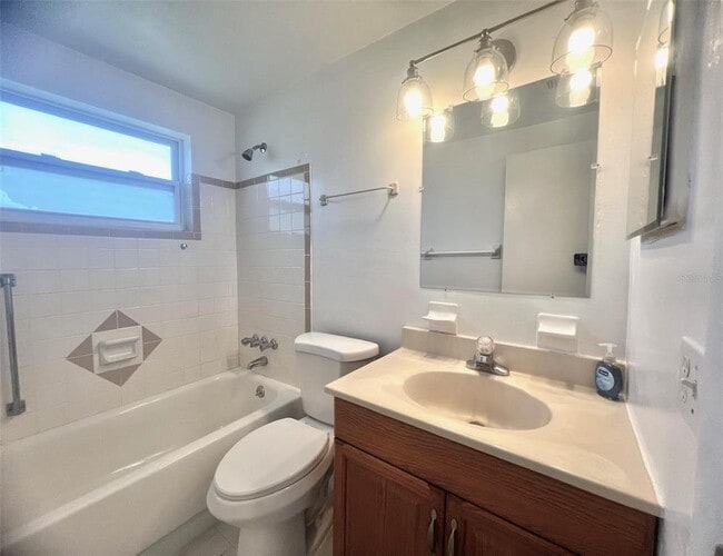 Building Photo - 4626 Taray Ln
