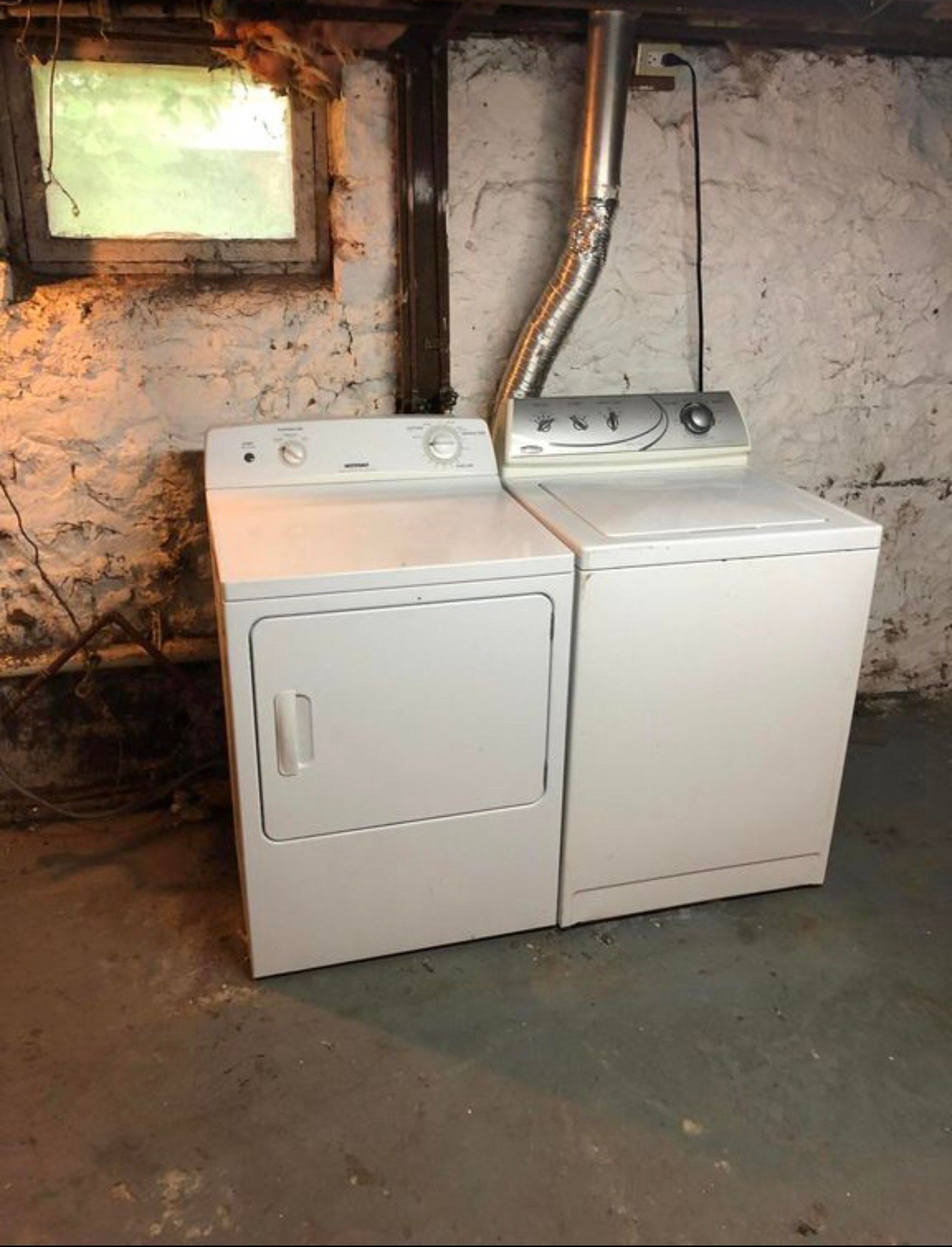 Building Photo - 611 S Jackson St