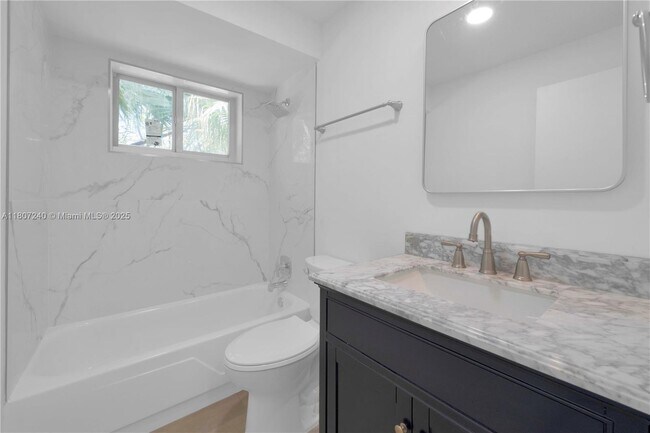 Building Photo - 251 Galen Dr