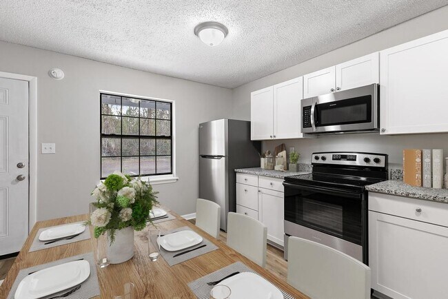 Building Photo - 104 Cone St