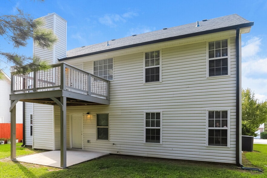 Building Photo - 2376 Carousel Park Dr