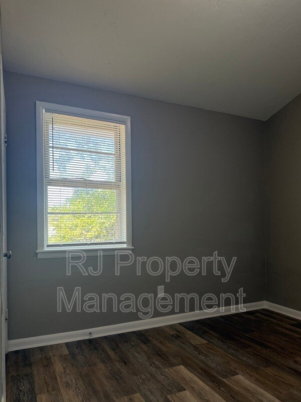 Building Photo - 3417 Edgar St
