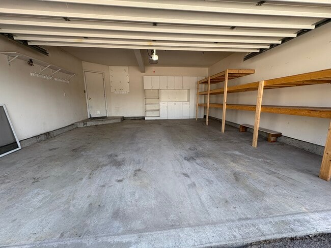 Building Photo - 20 Ruder View Ct