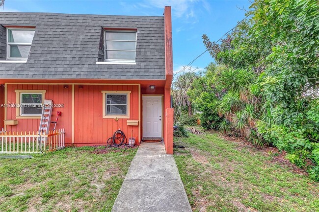 Primary Photo - 6141 SW 42nd Ct