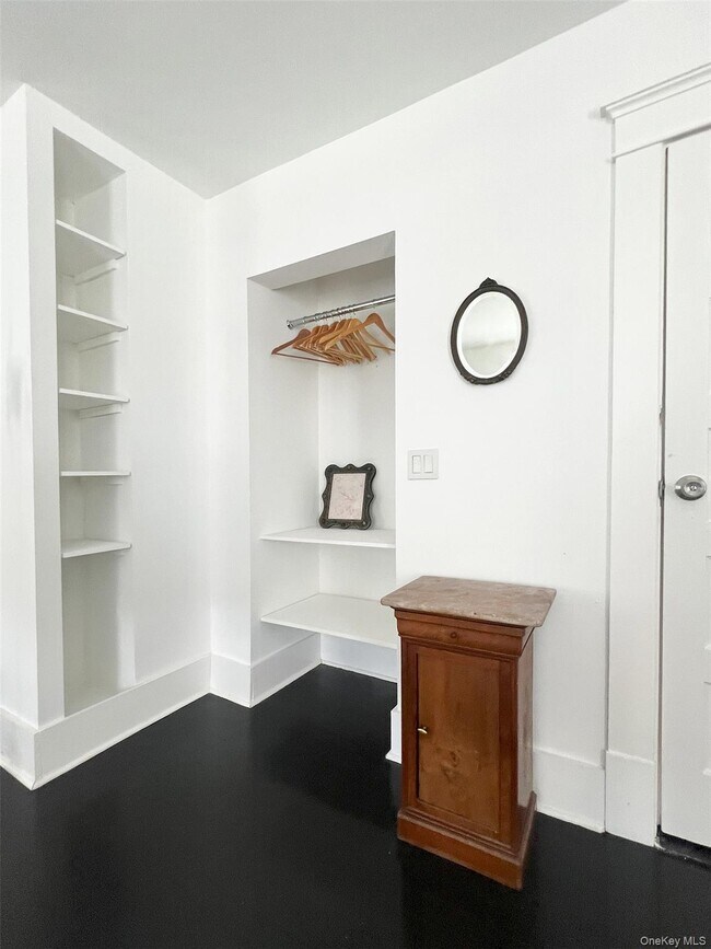 Building Photo - 17 Washington Ave