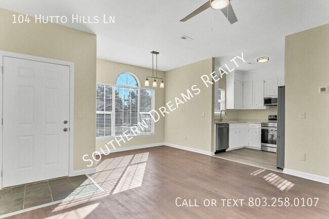 Building Photo - 104 Hutto Hill