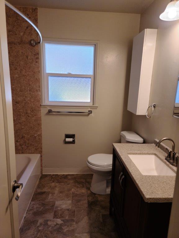 Building Photo - 523 Matadero Ave