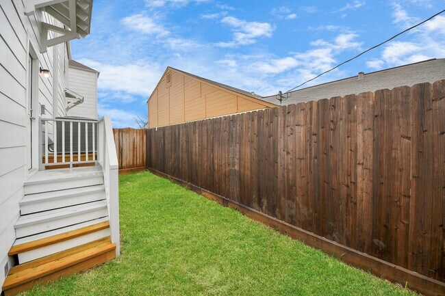 Building Photo - 5210 Burress Springs Ln