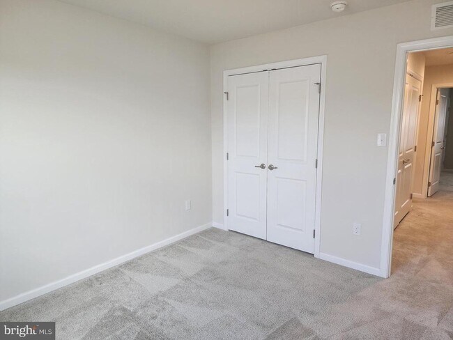 Building Photo - 439 Goodwick Dr