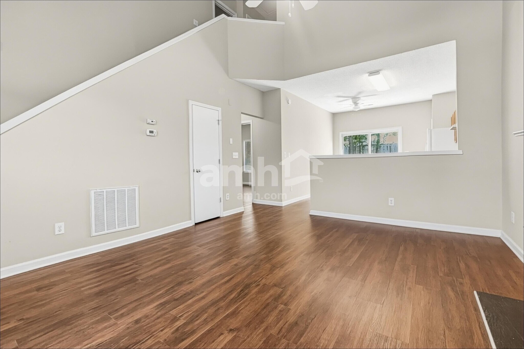 Building Photo - 116 N Honey Springs Ave
