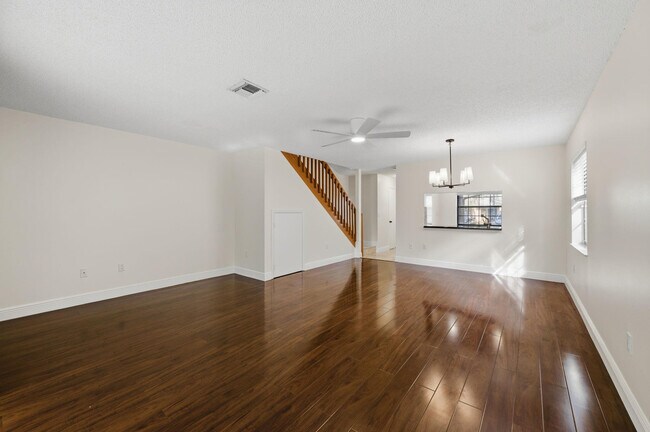 Building Photo - 454 Westree Ln