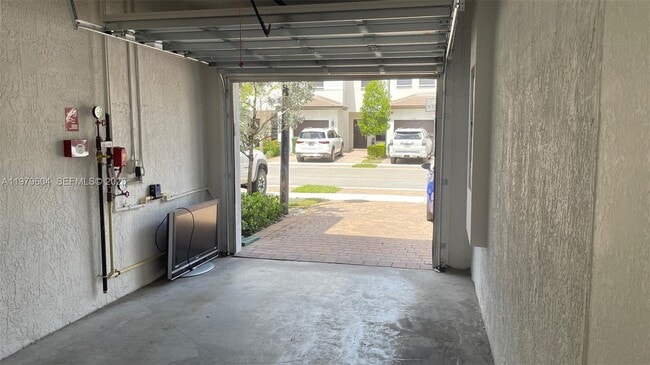 Building Photo - 227 SW 159th Ter