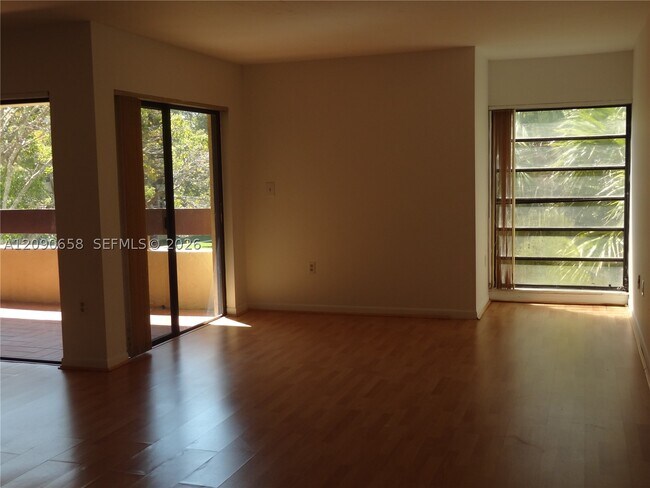 Building Photo - 8850 SW 123rd Ct