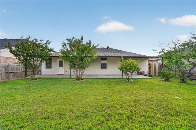 Building Photo - 1435 Queen Annes Dr