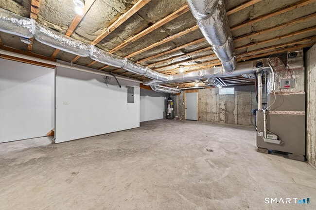 Building Photo - 33 West End Ave