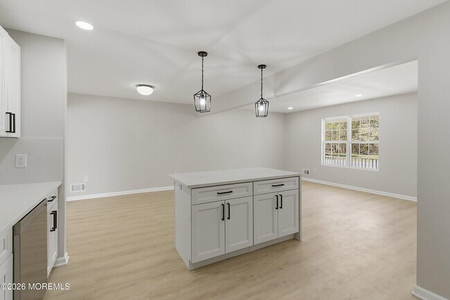 Building Photo - 821 Bunnell St