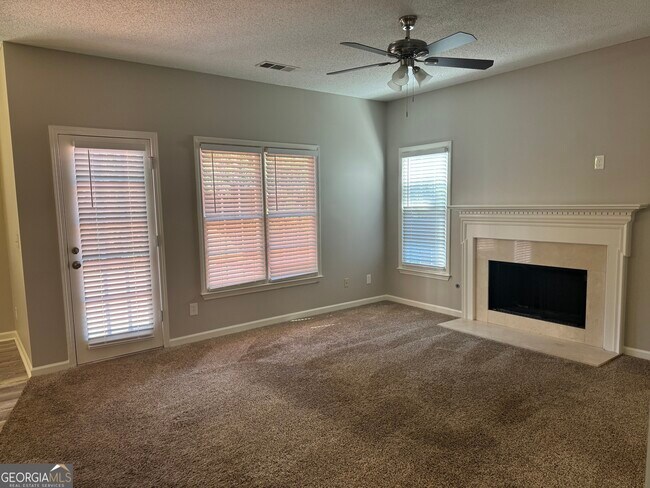 Building Photo - 4680 Ogeechee Dr