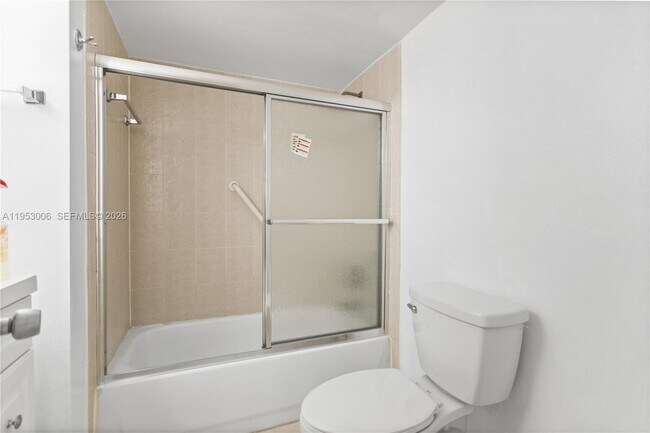 Building Photo - 17500 NW 68th Ave