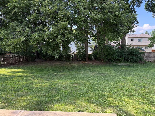Building Photo - 3114 Strathaven Ct