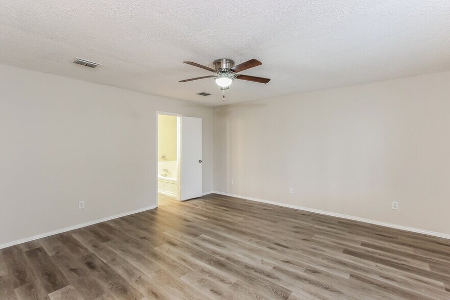 Building Photo - 2966 Marquis Ln