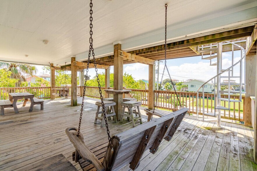 Building Photo - 948 Kahla Dr