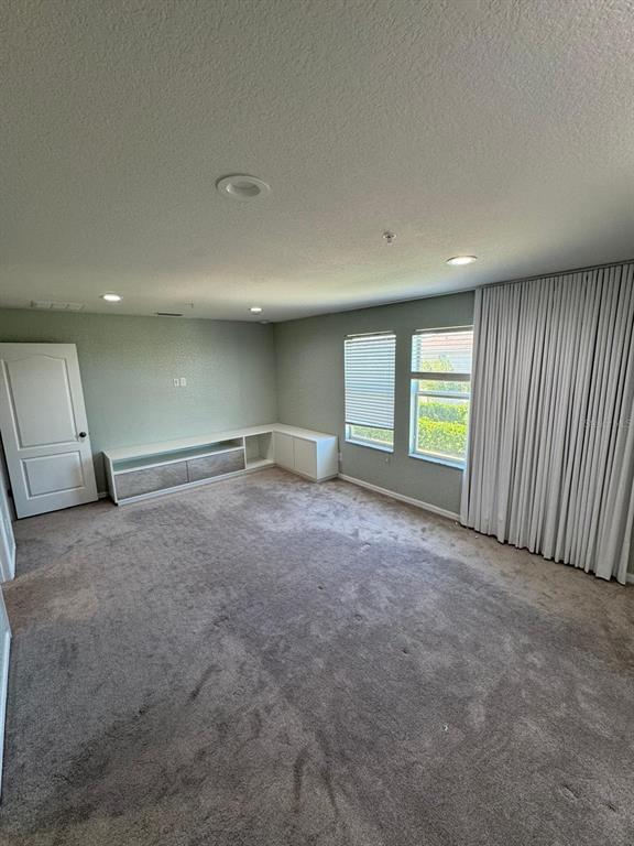 Building Photo - 2091 Bent Grass Ave