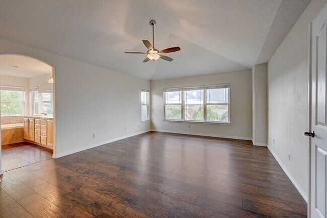 Building Photo - 5 bedroom, 4 1/2 bath, with 3 car garage in Cherry Creek School District