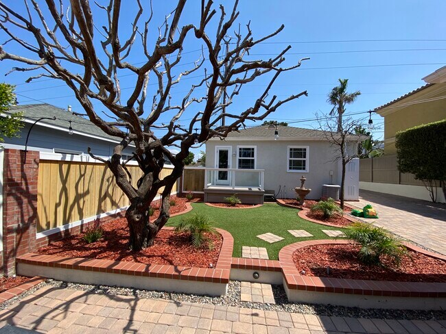 Building Photo - 3521 Pacific Ave