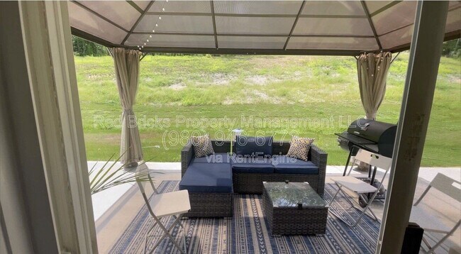 Building Photo - 10188 Harvest Gold Dr