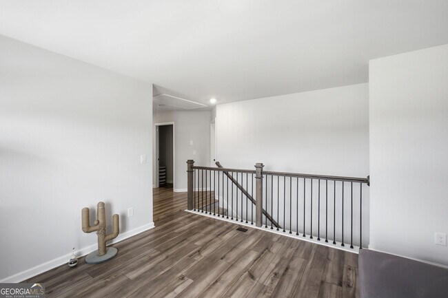 Building Photo - 2700 Westgate Park Dr
