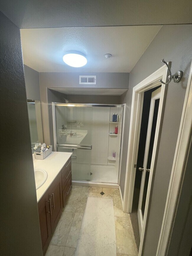 Building Photo - Beautiful and Modern Townhome in The Bay at Point Loma Condominiums