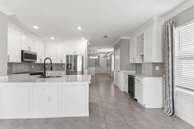 Building Photo - BEAUTIFUL Home For Rent in Epperson Lagoon!