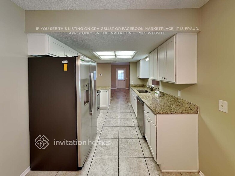 Building Photo - 3657 Lumberjack Cir S