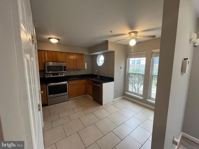 Building Photo - 47745 Devin Cir