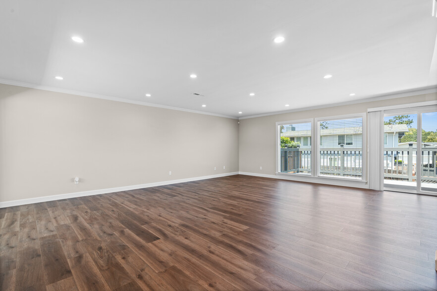 Building Photo - 2480 Ardee Ln