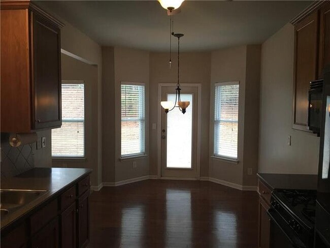 Building Photo - 765 Rockbass Rd