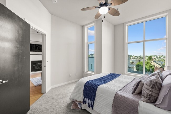 Building Photo - Portal Condominiums ~ Queen Anne