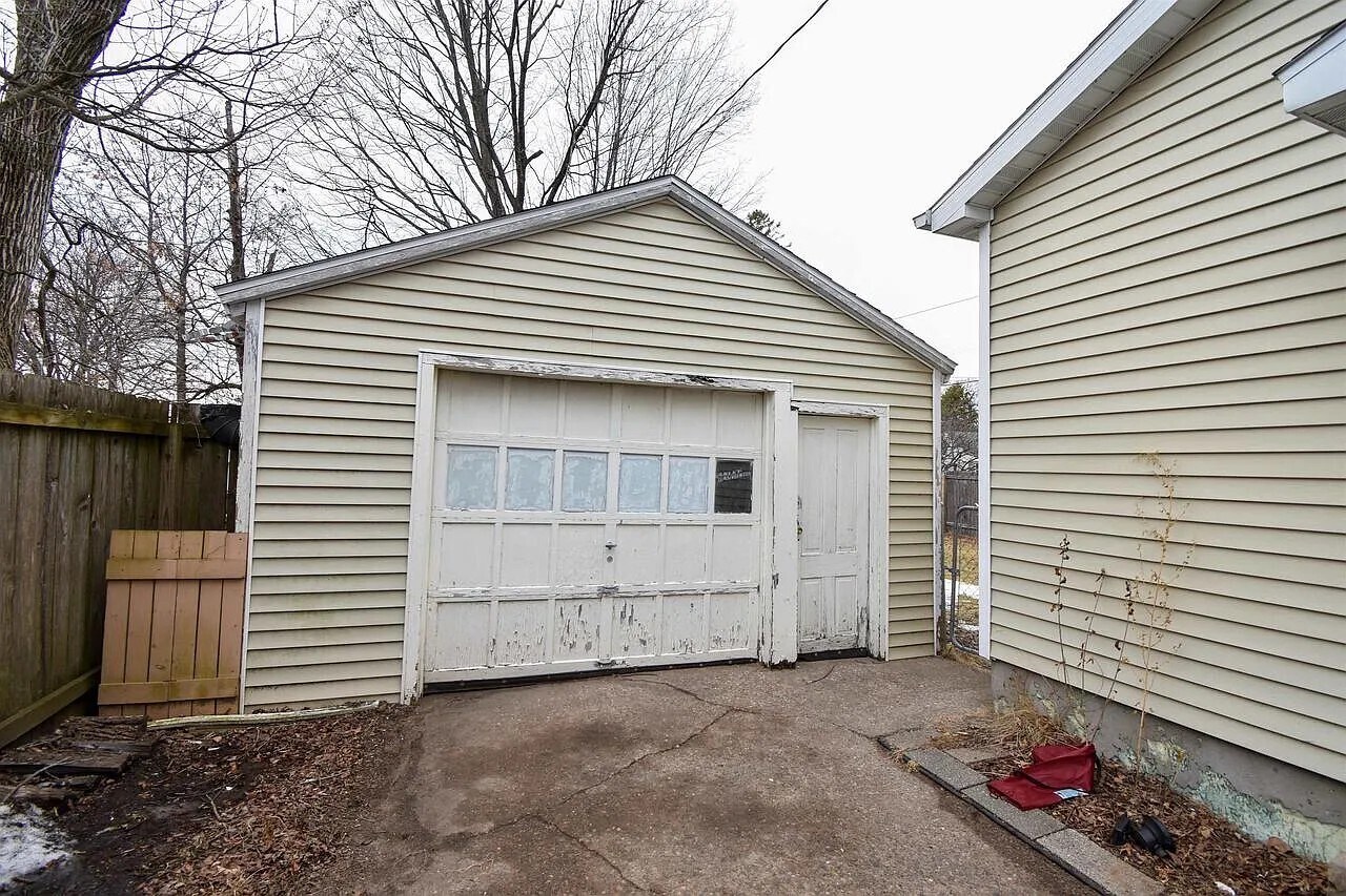 Garage Exterior - 161 17th St N
