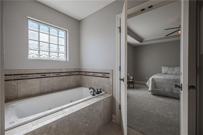 Building Photo - 5029 Woodstock Ct