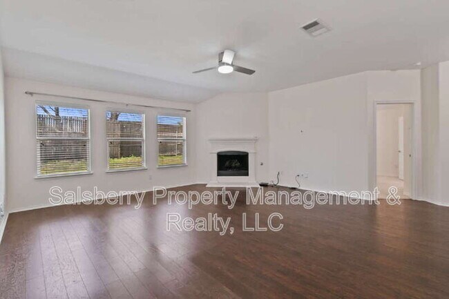 Building Photo - 504 Byron Nelson Dr