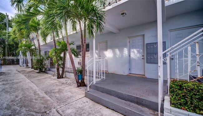 Building Photo - 790 81st St