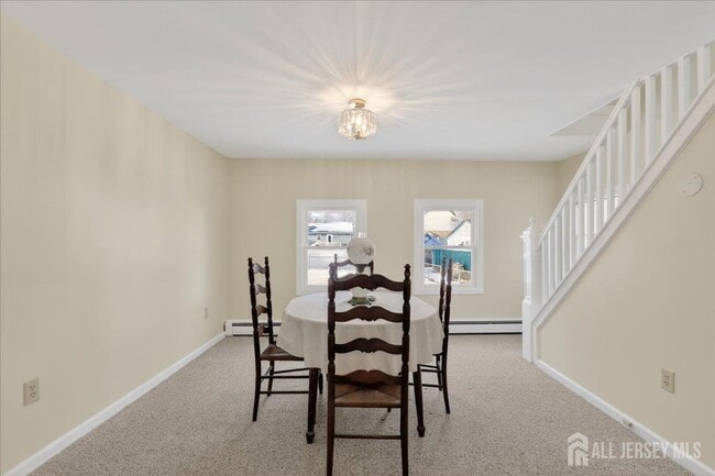 Building Photo - 28 Sedgwick St