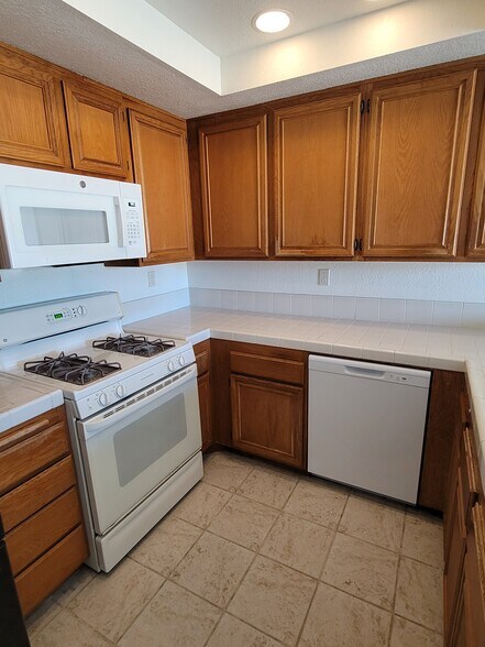 Building Photo - 35 La Costa Ct