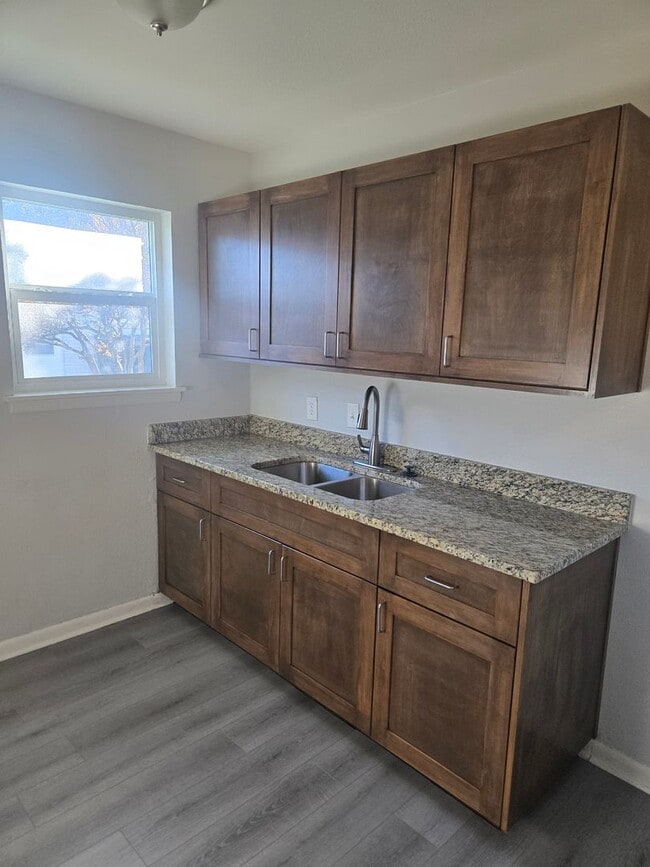 Building Photo - Ask about our New years move in specials!  1/1 Located near TCU campus!