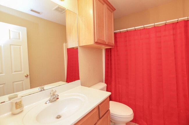 Building Photo - 5933 Brightwood Dr