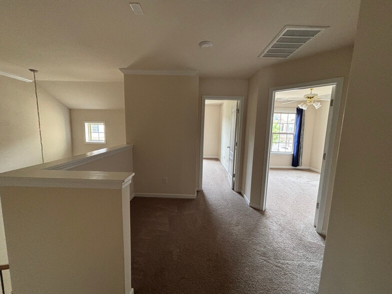 Building Photo - 2021 Auburn Leaf Ct