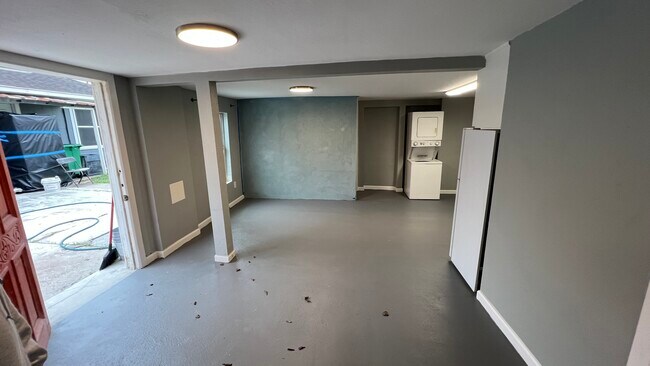Building Photo - 4415 Harby St