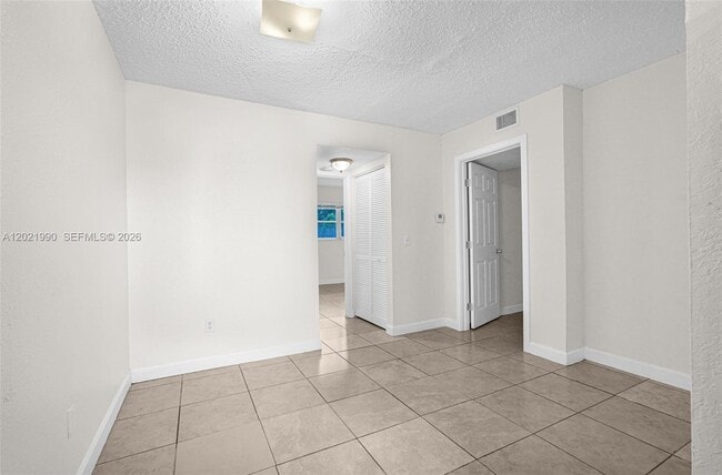 Building Photo - 400 NW 65th Ave